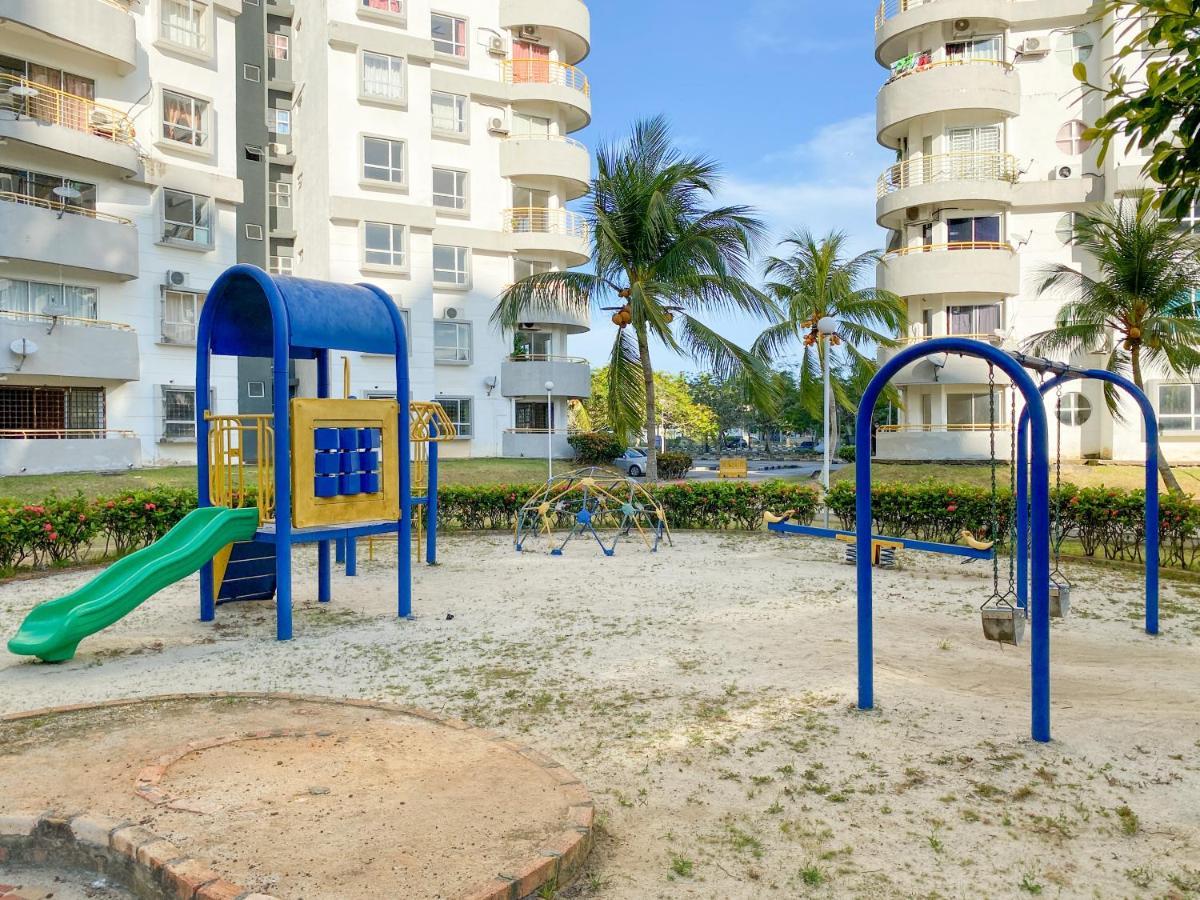Bayview Suites Port Dickson By Maison Bagian luar foto